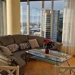 Luxury Nightlights Nelli Apartment